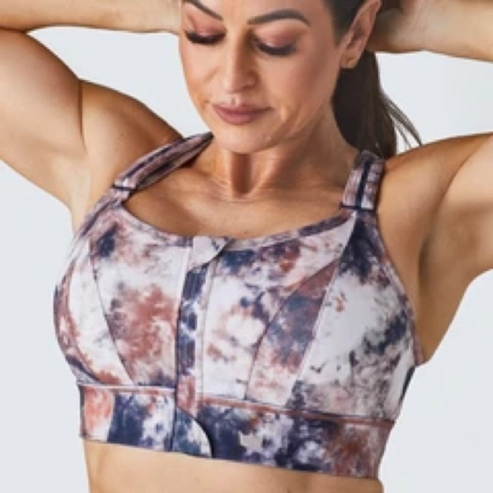 Brand new never worn with tags she fit sports bra